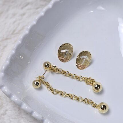 NSFB047 Brinco Multifuncional Oval 3 Ouros Com Corrente e Bola